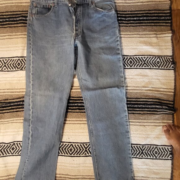 Variety of designer jeans - Picture 12 of 16